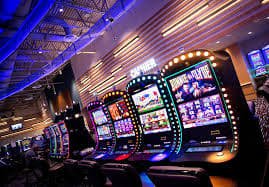 Pengalaman bermain slot online penuh warna dan kaya fitur di sgcwin88